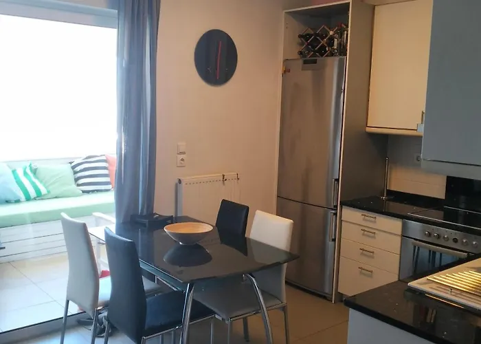 Minimal Flat In Kalithea